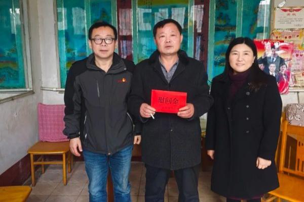 新春暖情送关怀 精准帮扶显担当